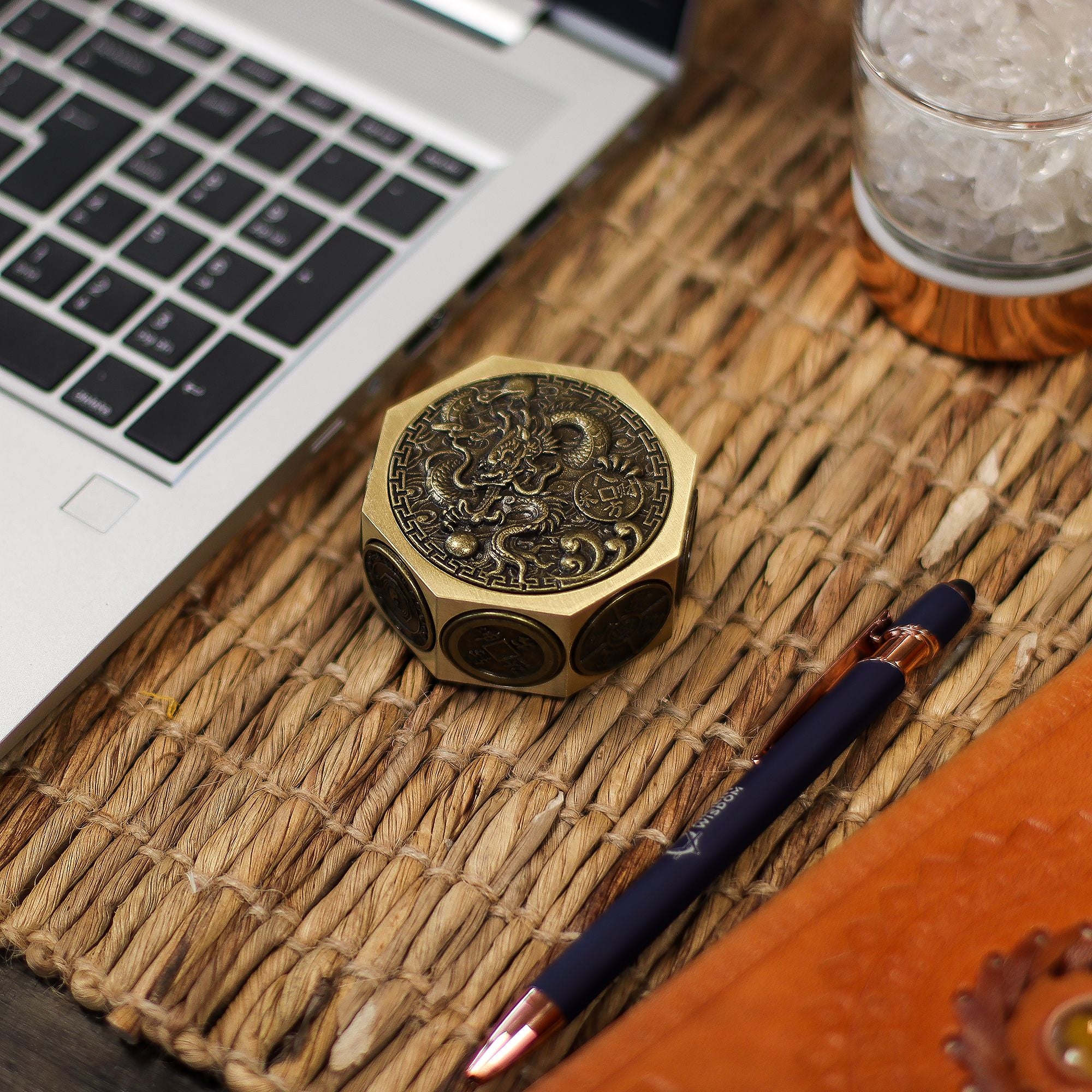 Fortuna del Feng Shui - Gato de la suerte y dragón - Protección y prosperidad