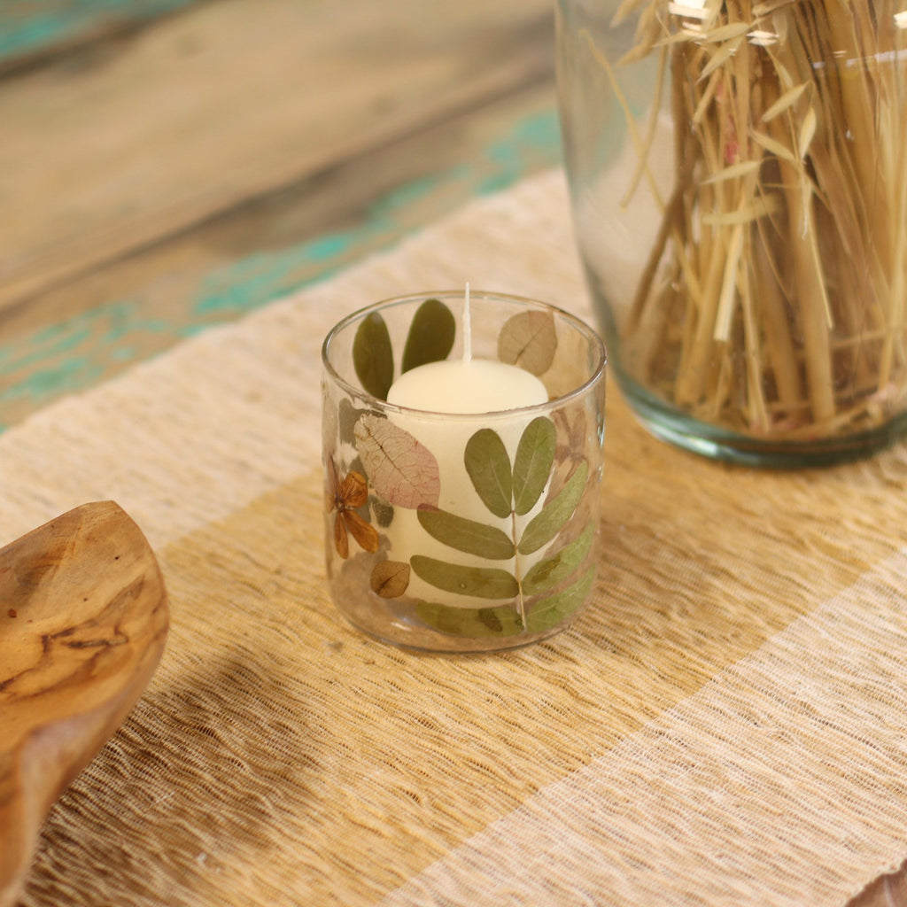 Portavelas recto de Vidrio con flores naturales  - Primavera -  (8x8cm)